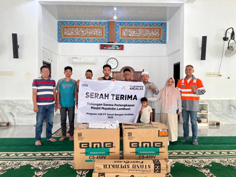 Berikan Bantuan Perlengkapan Ibadah, Solusi Bangun Andalas Perkuat Peran Masjid dalam Kerohanian dan Pengembangan Sosial Masyarakat