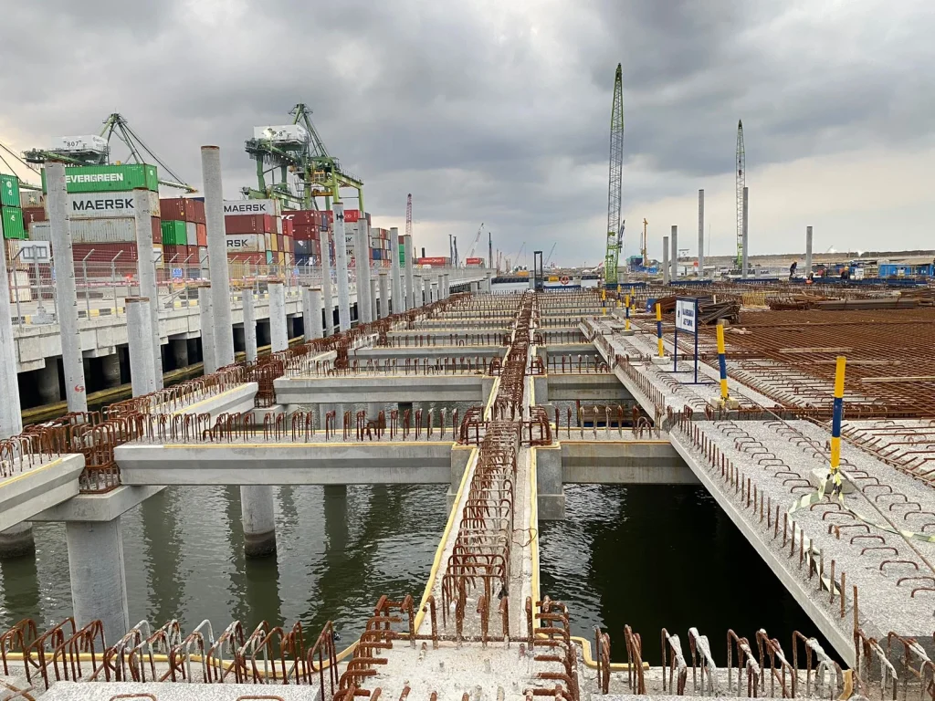 Dermaga Kalibaru 1A & 1B