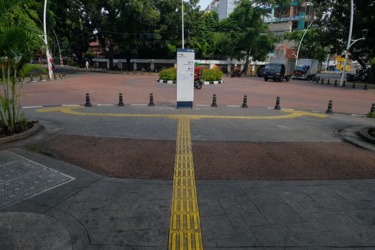 Revitalisasi Jalur Pedestrian DKI Jakarta - 5