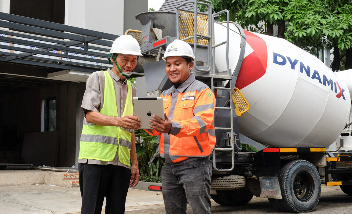 Di Tengah Tantangan Industri, Solusi Bangun Indonesia Tunjukkan Resiliensi